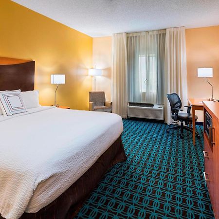Fairfield Inn And Suites St Petersburg Clearwater Pinellas Park Bagian luar foto