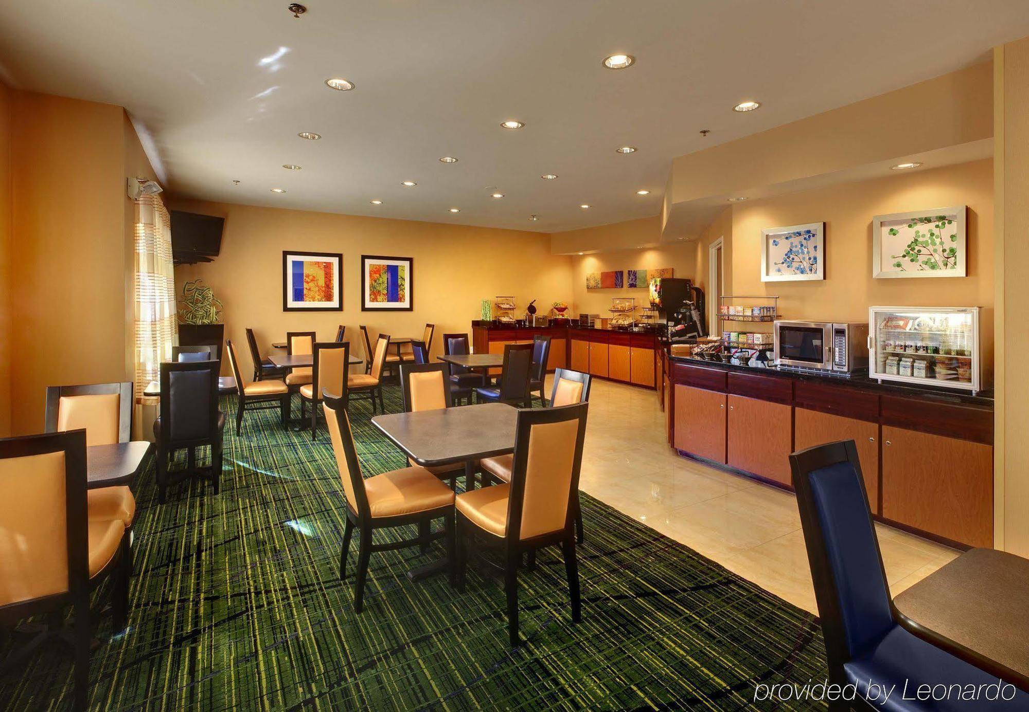 Fairfield Inn And Suites St Petersburg Clearwater Pinellas Park Restoran foto